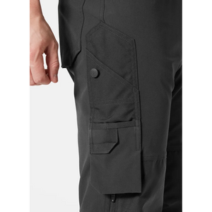 Helly Hansen Work Wear - 77429_269_feature3 - Onbody -W23-Winter 2023-Alna-Hivis