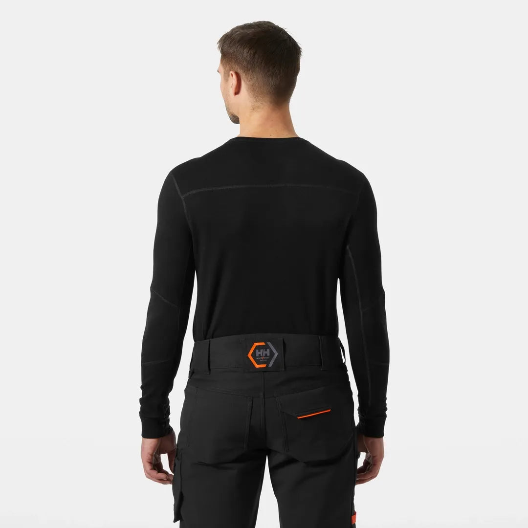 Helly Hansen Work Wear - 75106_990_onbody2 - Onbody-W25-Winter 2025-FW25-Baselayer