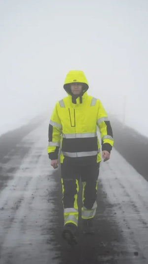 Helly Hansen Work Wear - DSC02216 - Hi Vis-Action-Winter 2020