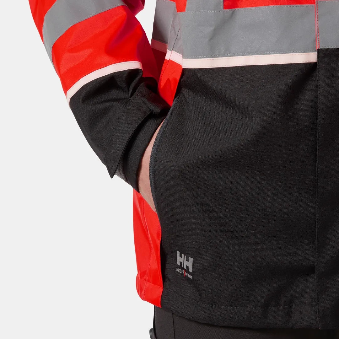Helly Hansen Work Wear - 71185_169_feature3 - Onbody-W25-Winter 2025-FW25-Hivis-UC-ME