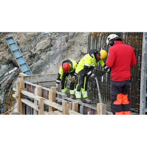 Helly Hansen Work Wear - DSC06293 - Partner-Winter 2017-Action-Air Zermatt
