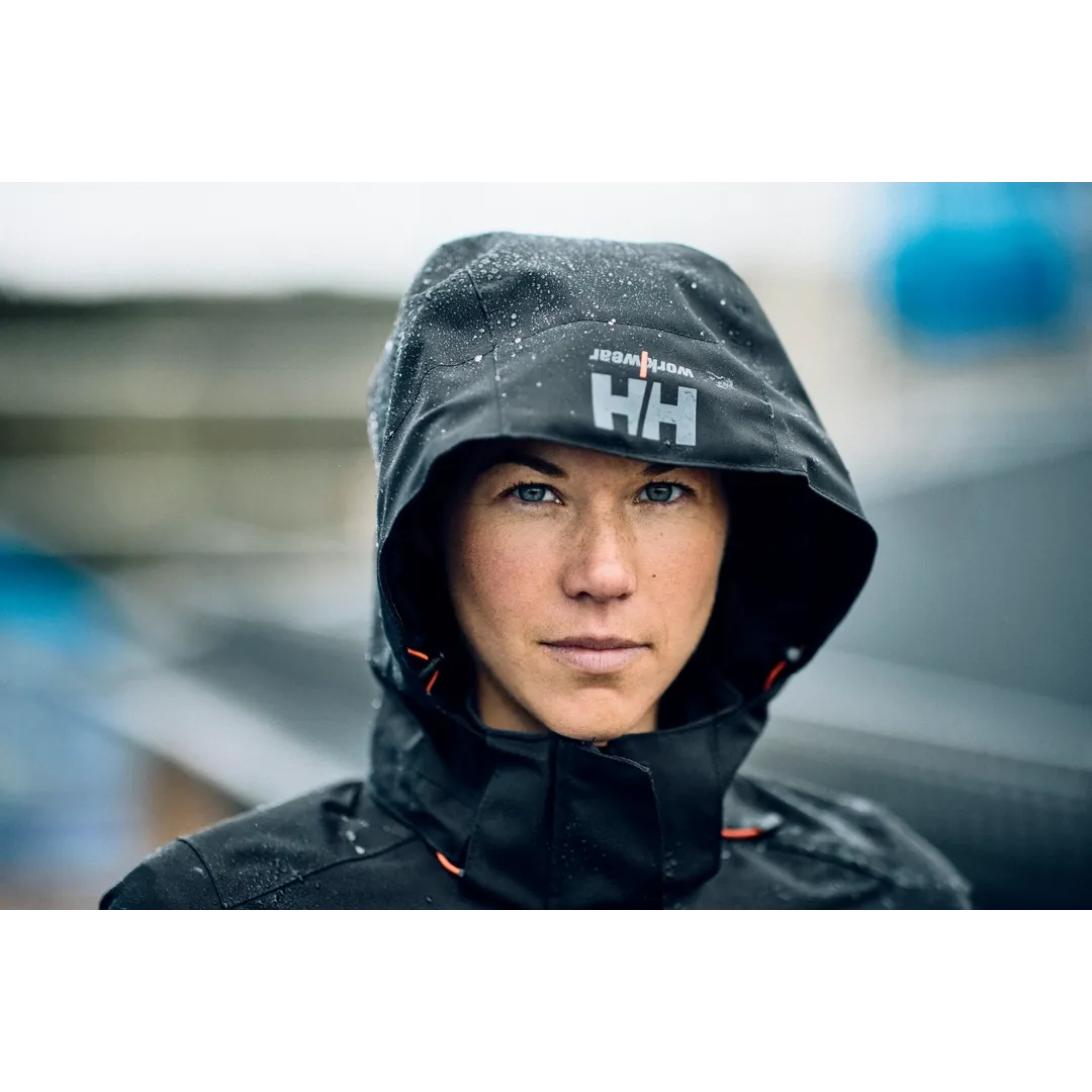 Helly Hansen Work Wear - Men Womens Outfit 2_340 - Trades-Luna-Action-W24-Winter 2024