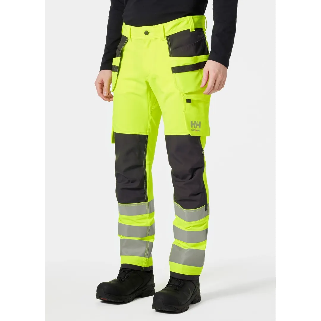 Helly Hansen Work Wear - 77428_369_onbody1 - Alna-Onbody -W23-Winter 2023-Hivis