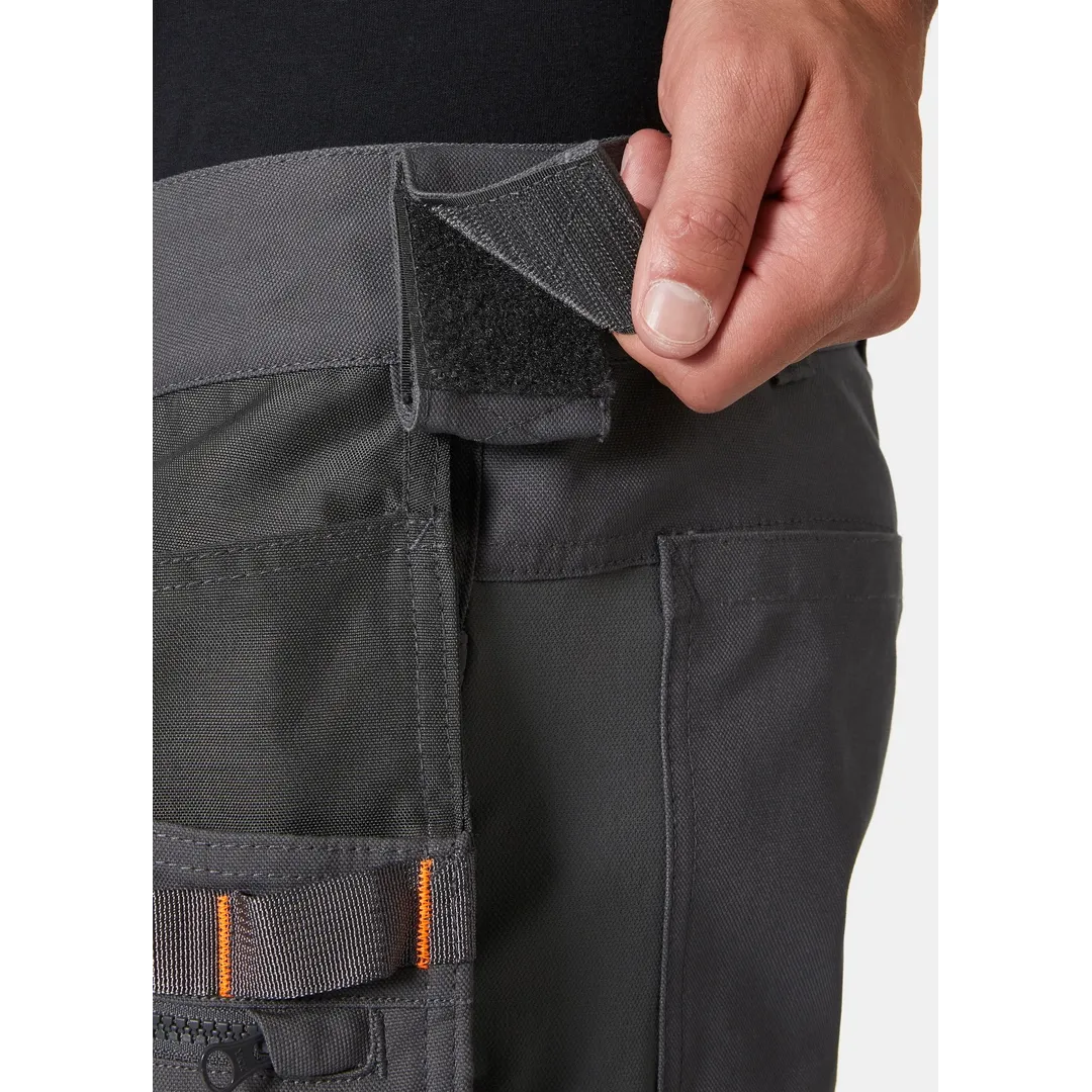 Helly Hansen Work Wear - 77441_970_feature3 - Onbody-Trades-S24-Summer 2024-Tradesmen