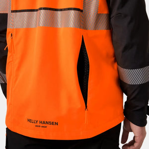 Helly Hansen Work Wear - 77203_269_feature4 - Onbody-W25-Winter 2025-FW25-ICU-Hivis