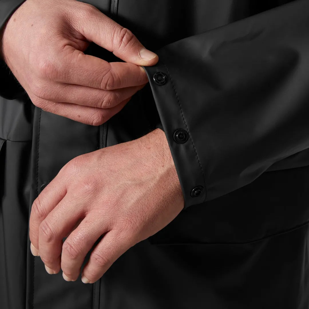 Helly Hansen Work Wear - 70186_990_feature4 - Onbody-W25-Winter 2025-FW25-Rainwear-Voss