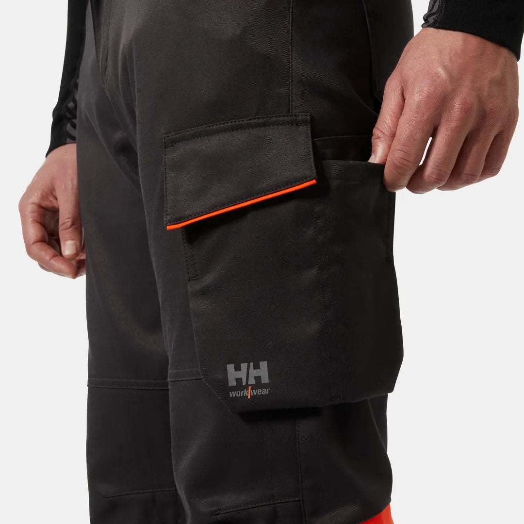 Helly Hansen Work Wear - 77513_169_feature2 - Onbody-W25-Winter 2025-FW25-Hivis-UC-ME