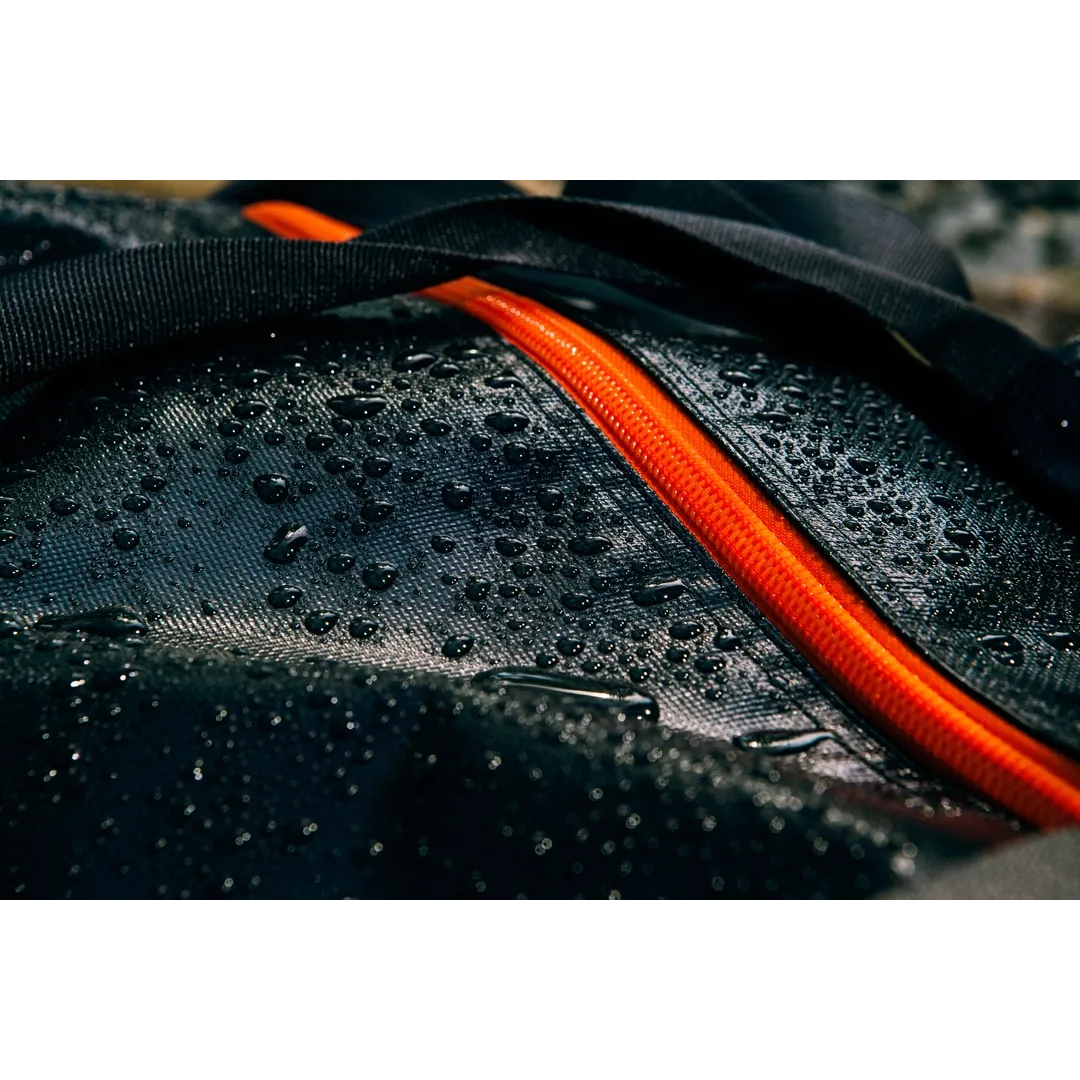 Helly Hansen Work Wear - IMG_9579 - Rainwear-2019-Action