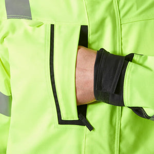 Helly Hansen Work Wear - 77220_369_feature3 - Onbody-W25-Winter 2025-FW25-Hivis-Alna