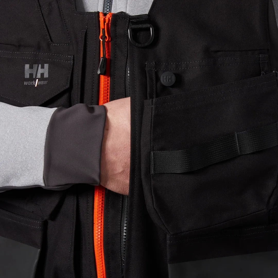 Helly Hansen Work Wear - 77140_990_feature1 - Onbody-W25-Winter 2025-FW25-Trades-Chelsea Evo