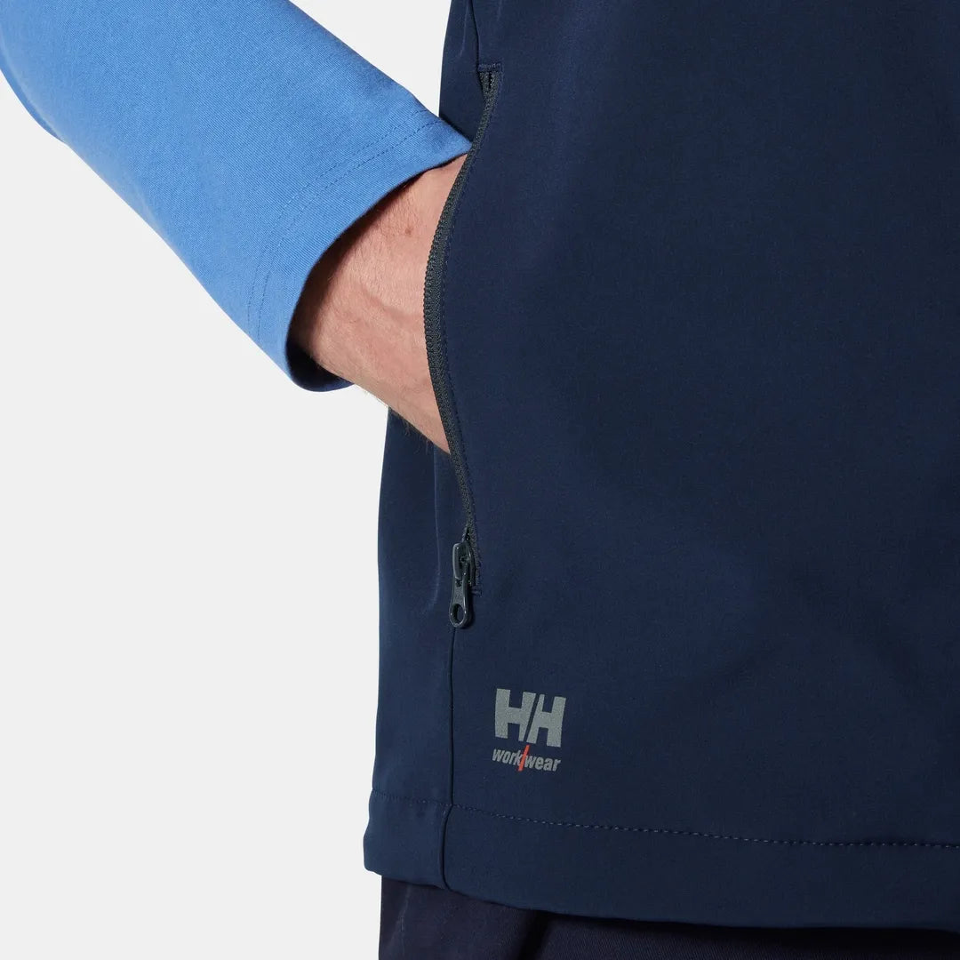 Helly Hansen Work Wear - 74086_590_feature1 - Onbody-W25-Winter 2025-FW25-Trades-Manchester