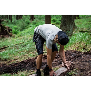 Helly Hansen Work Wear - Oberhof_HH_Matthias_Schwarz_Schneestern-1303 - Summer 2021-Action-Tradesman