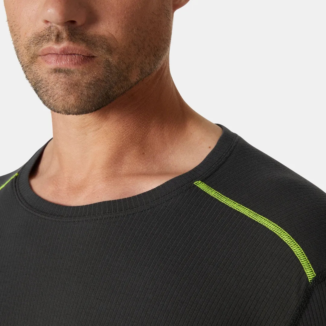 Helly Hansen Work Wear - 75249_950_feature1 - Onbody-S25-Summer 2025-Multinorm-Fyre