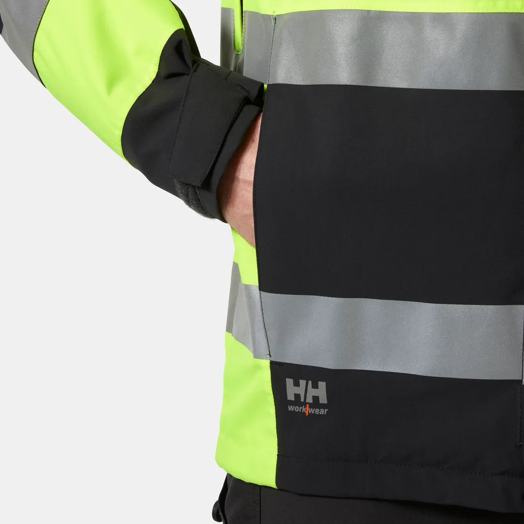 Helly Hansen Work Wear - 71195_369_feature4 - Onbody-W25-Winter 2025-FW25-Hivis-Alna