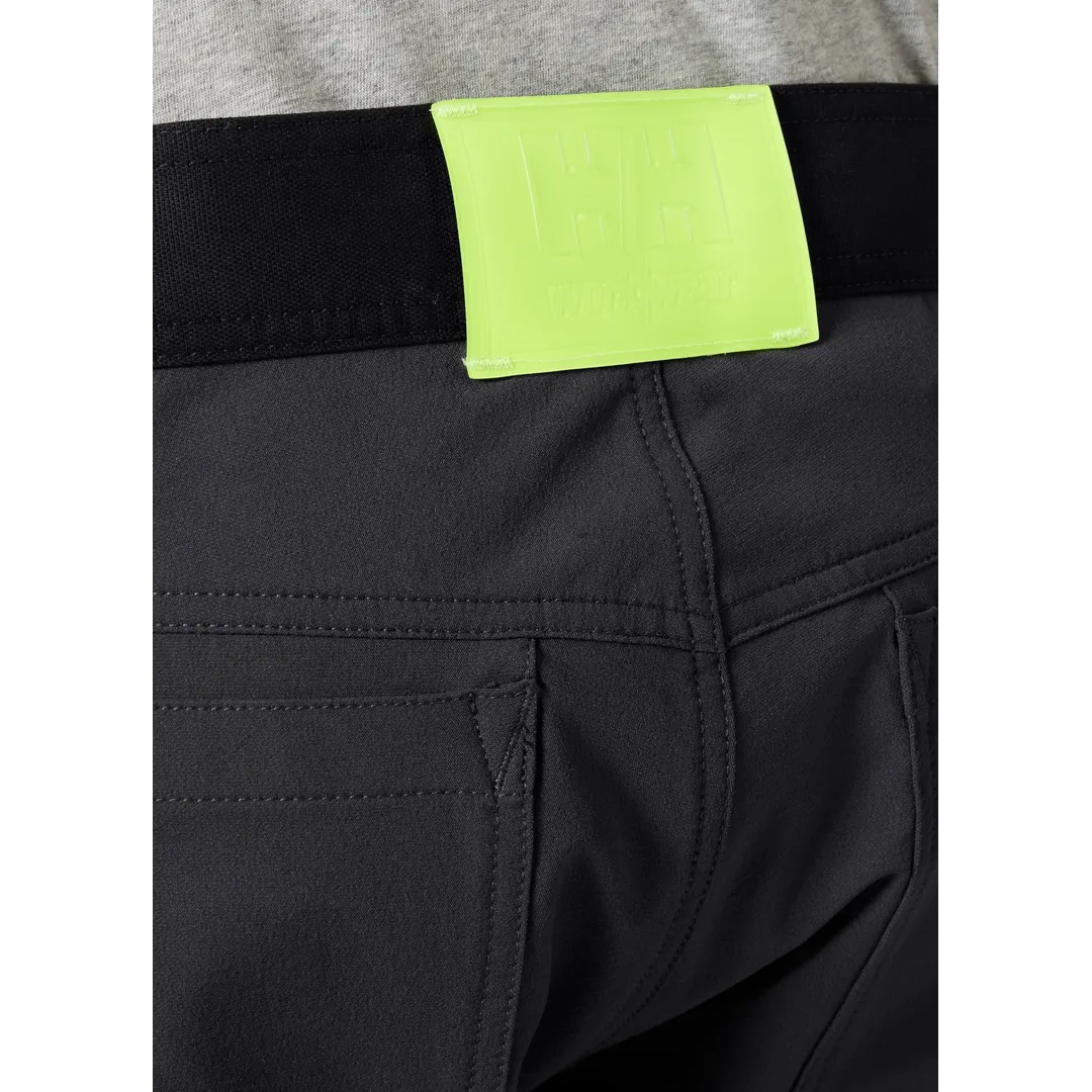 Helly Hansen Work Wear - 77508_989_feature1 - Onbody-Tradesmen-S24-Summer 2024