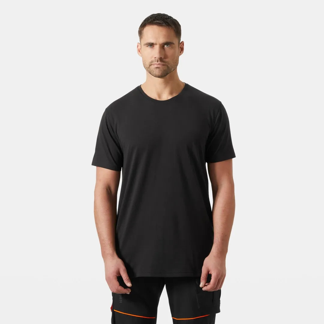 Helly Hansen Work Wear - 79198_990_onbody1 - Onbody-W25-Winter 2025-FW25-Fundementals-Chelsea Evo