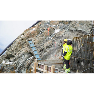 Helly Hansen Work Wear - DSC06324 - Partner-Winter 2017-Action-Air Zermatt