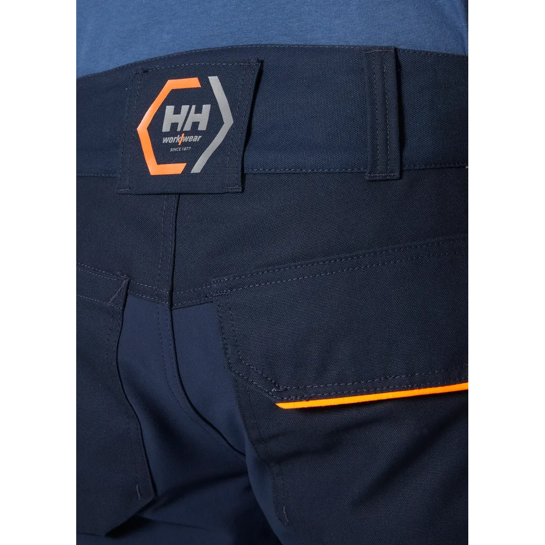 Helly Hansen Work Wear - 77441_590_feature1 - Onbody-Trades-S24-Summer 2024-Tradesmen