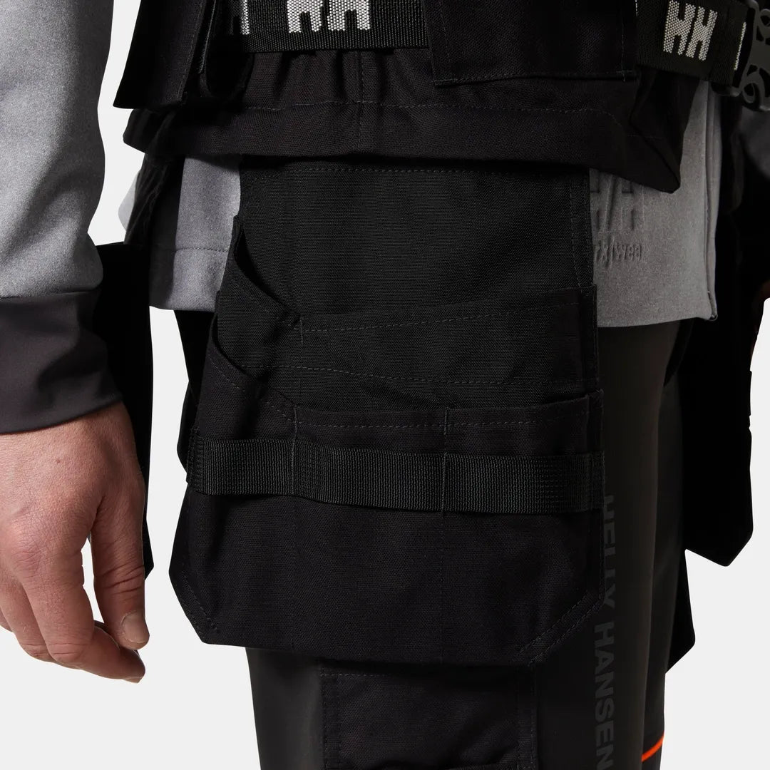 Helly Hansen Work Wear - 77140_990_feature4 - Onbody-W25-Winter 2025-FW25-Trades-Chelsea Evo