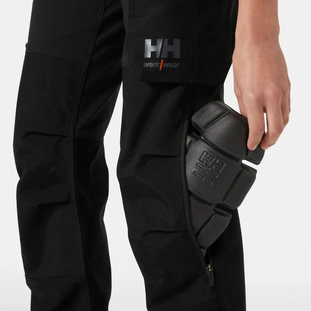 Helly Hansen Work Wear - 77597_990_feature2 - Onbody-S25-Summer 2025-Trades-Luna