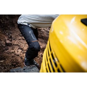Helly Hansen Work Wear - Oberhof_HH_Matthias_Schwarz_Schneestern-1791 - Summer 2021-Action-Tradesman