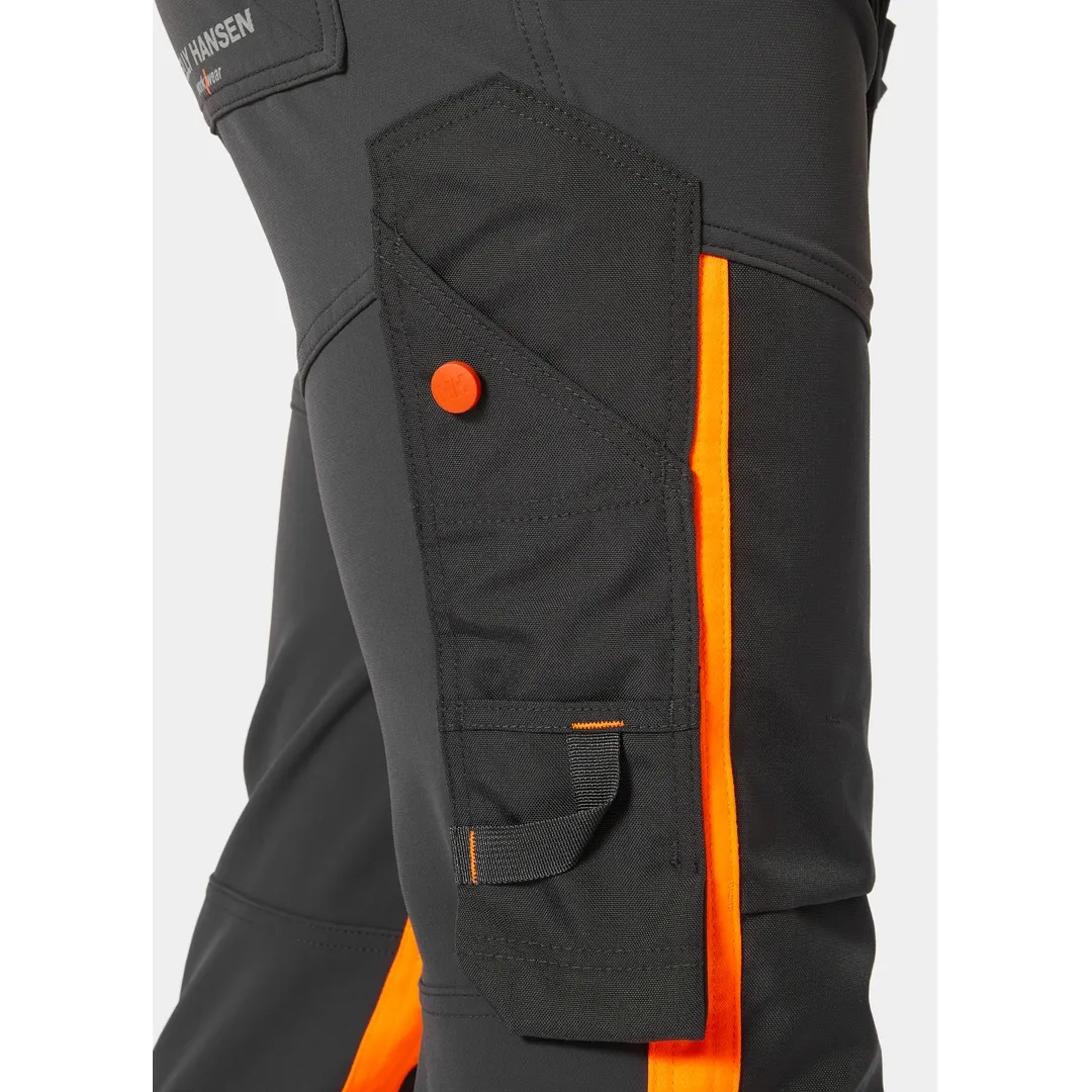 Helly Hansen Work Wear - 77471_269_feature3 - Onbody-S24-Summer 2024-Hivis