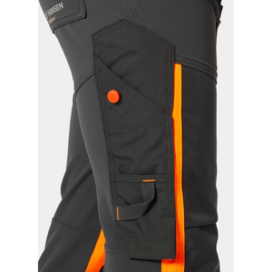 Helly Hansen Work Wear - 77471_269_feature3 - Onbody-S24-Summer 2024-Hivis