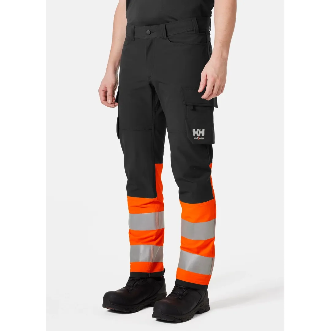 Helly Hansen Work Wear - 77433_269_onbody1 - Onbody -W23-Winter 2023-Alna-Hivis