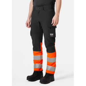 Helly Hansen Work Wear - 77433_269_onbody1 - Onbody -W23-Winter 2023-Alna-Hivis