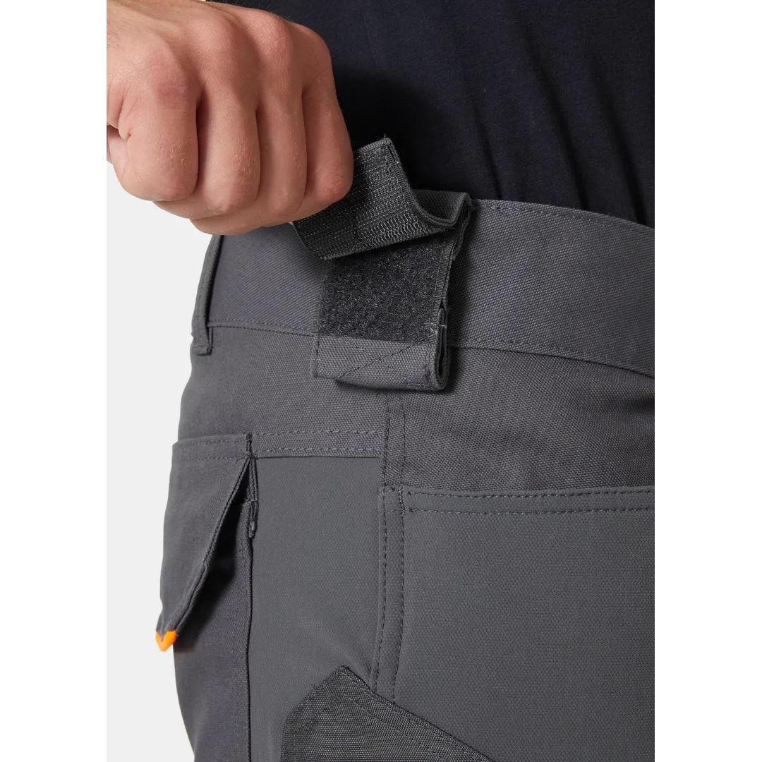 Helly Hansen Work Wear - 77446_970_feature1 - Onbody-Trades-S24-Summer 2024-Tradesmen