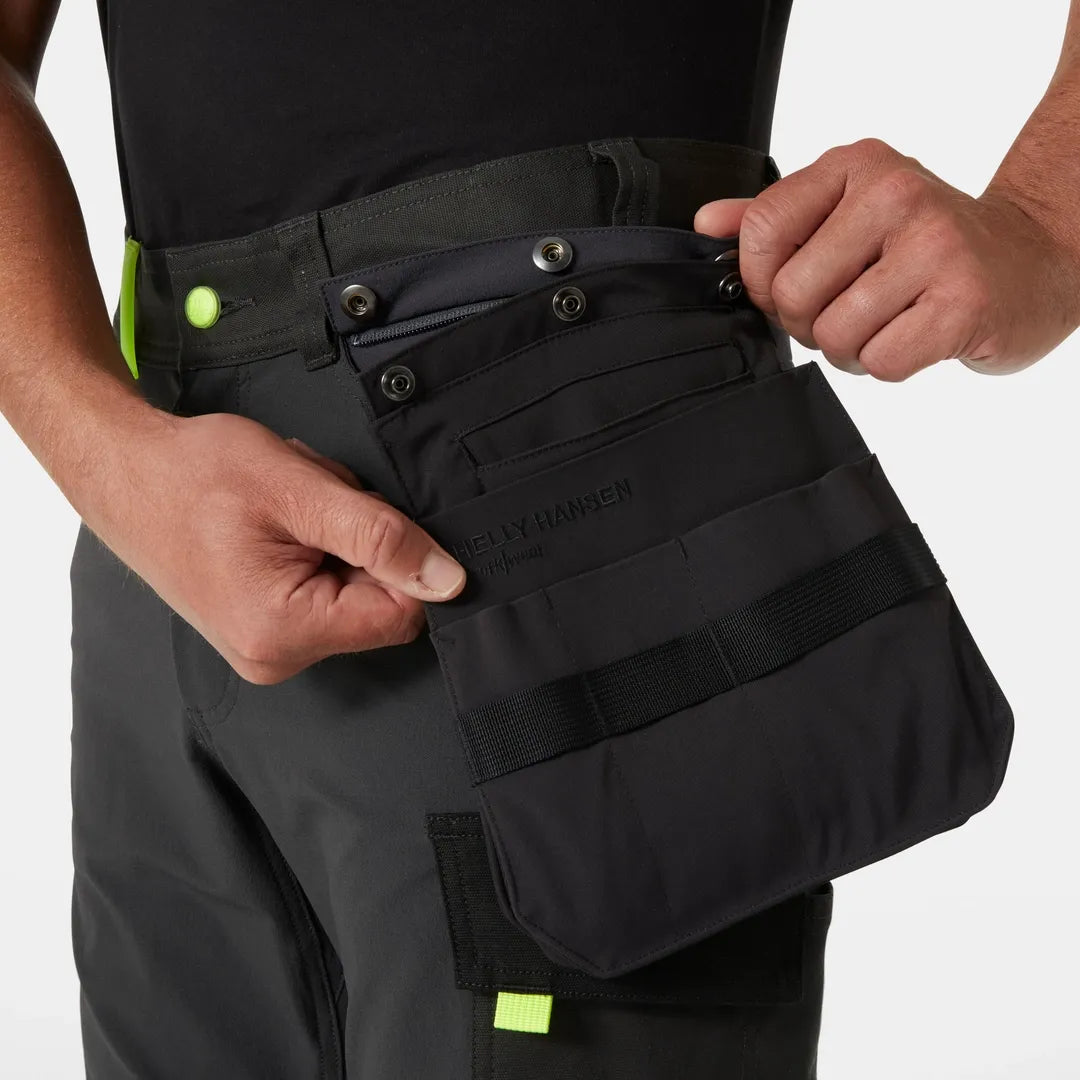 Helly Hansen Work Wear - 77395_989_feature4 - Onbody-S25-Summer 2025-Trades-Oxford