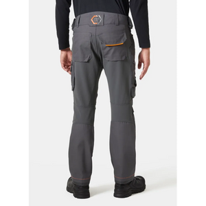 Helly Hansen Work Wear - 77446_970_onbody2 - Onbody-Trades-S24-Summer 2024-Tradesmen