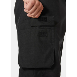 Helly Hansen Work Wear - 71190_990_feature1 - Onbody -S24-Summer 2024-Tradesmen