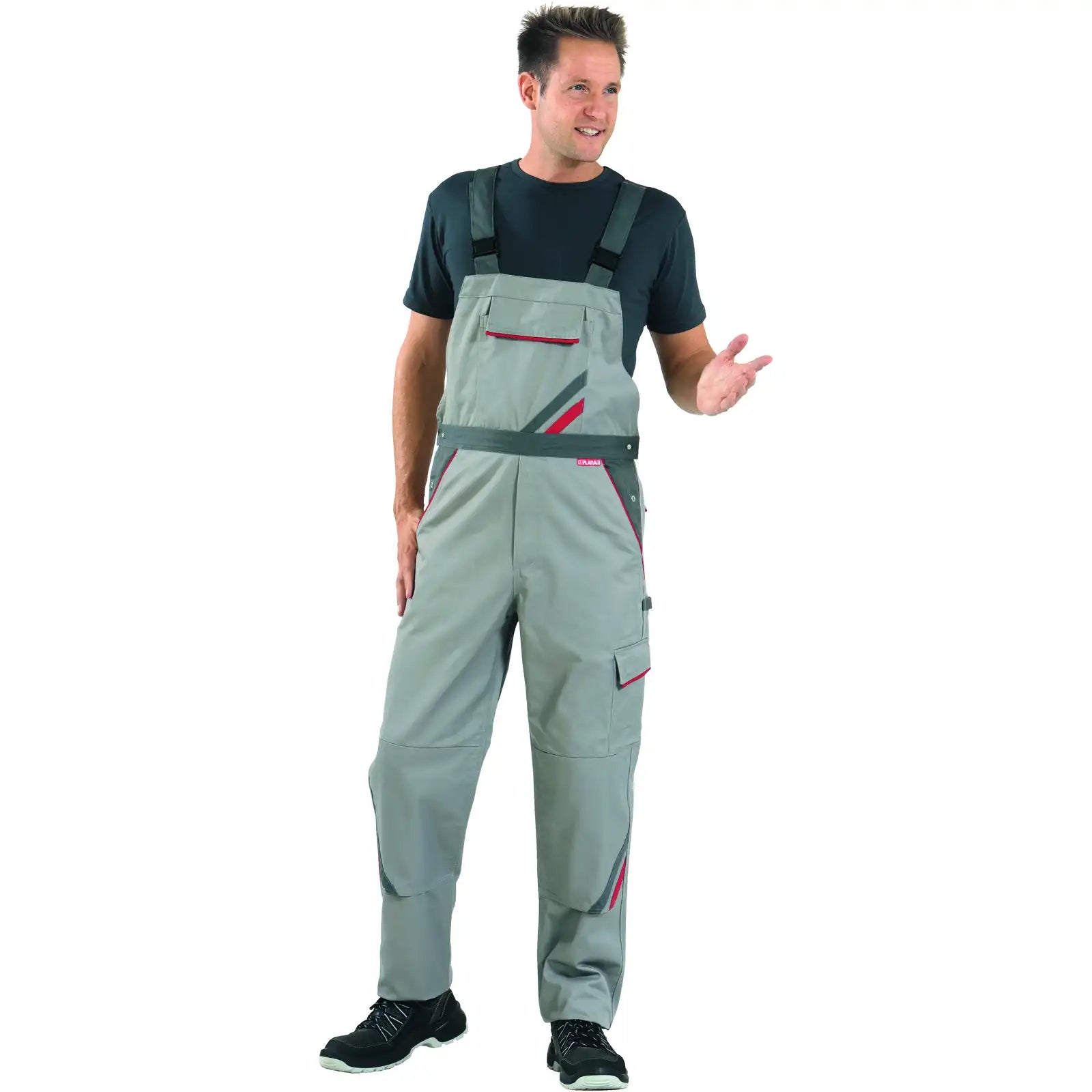 Planam Highline Latzhose zink/schiefer/rot 102 zink/schiefer/rot - Produktbild mit Model