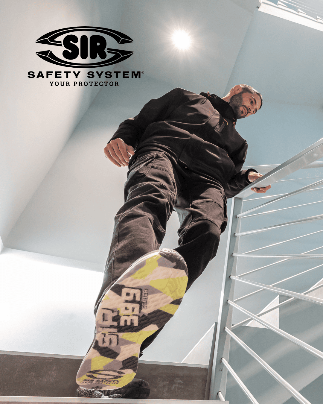 Sir 399 safety shoe, studio shot