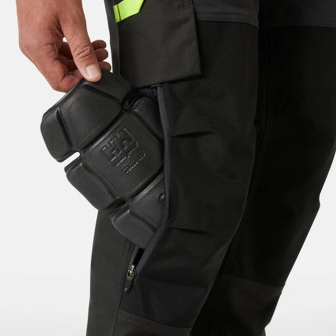 Helly Hansen Work Wear - 77395_989_feature3 - Onbody-S25-Summer 2025-Trades-Oxford