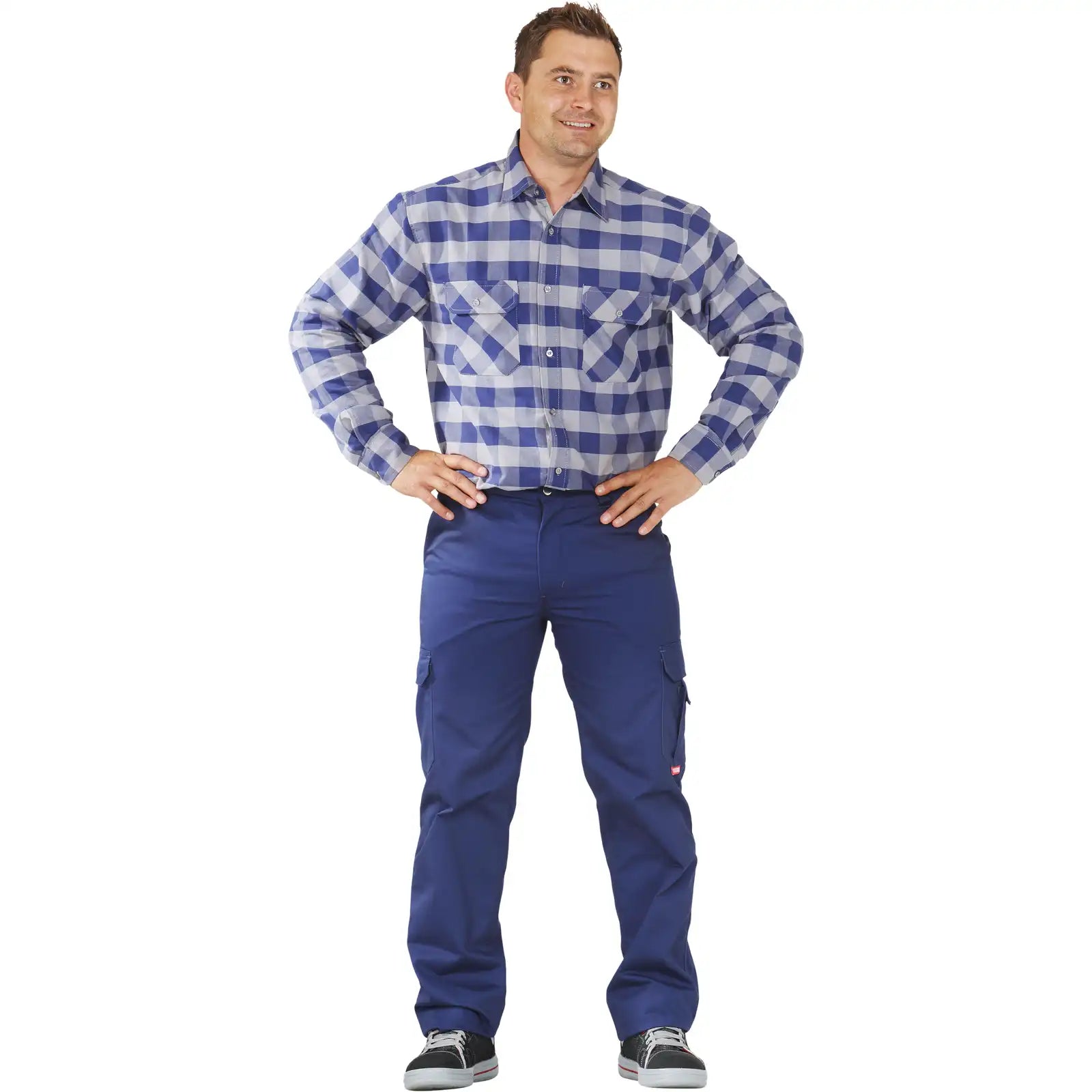 Planam Outdoor Easy Herren Bundhose marine 102 marine - Produktbild mit Model