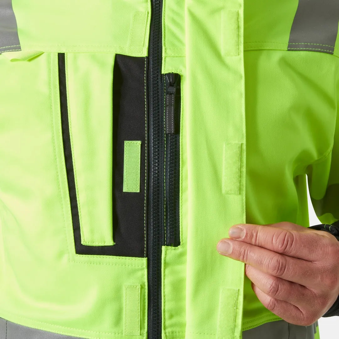 Helly Hansen Work Wear - 77220_369_feature4 - Onbody-W25-Winter 2025-FW25-Hivis-Alna