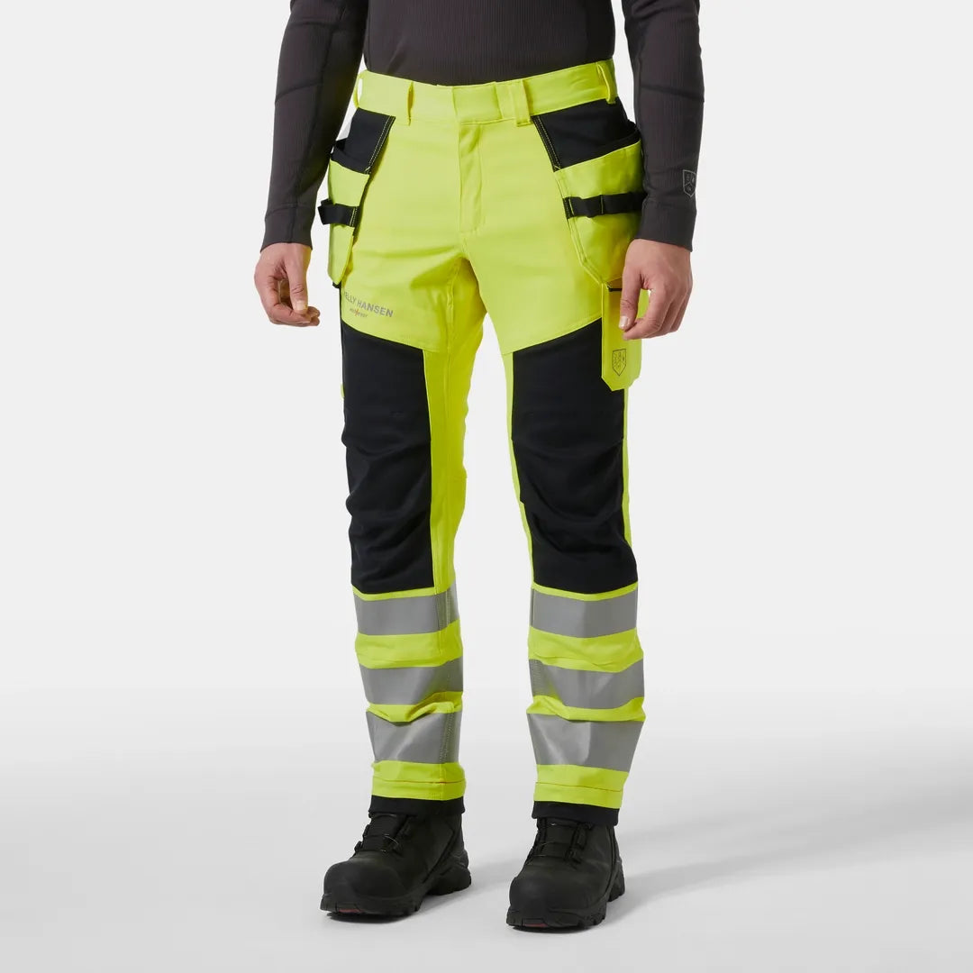 Helly Hansen Work Wear - 77452_369_onbody1 - Onbody-W25-Winter2025-FW25-Multinorm-Fyre