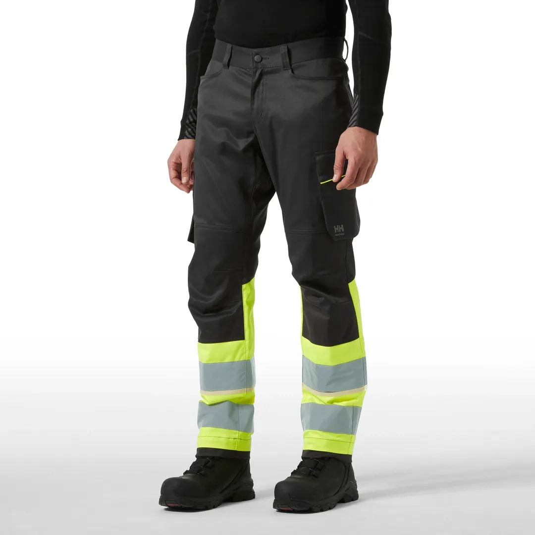 Helly Hansen Work Wear - 77513_369_onbody1 - Onbody-W25-Winter 2025-FW25-Hivis-UC-ME