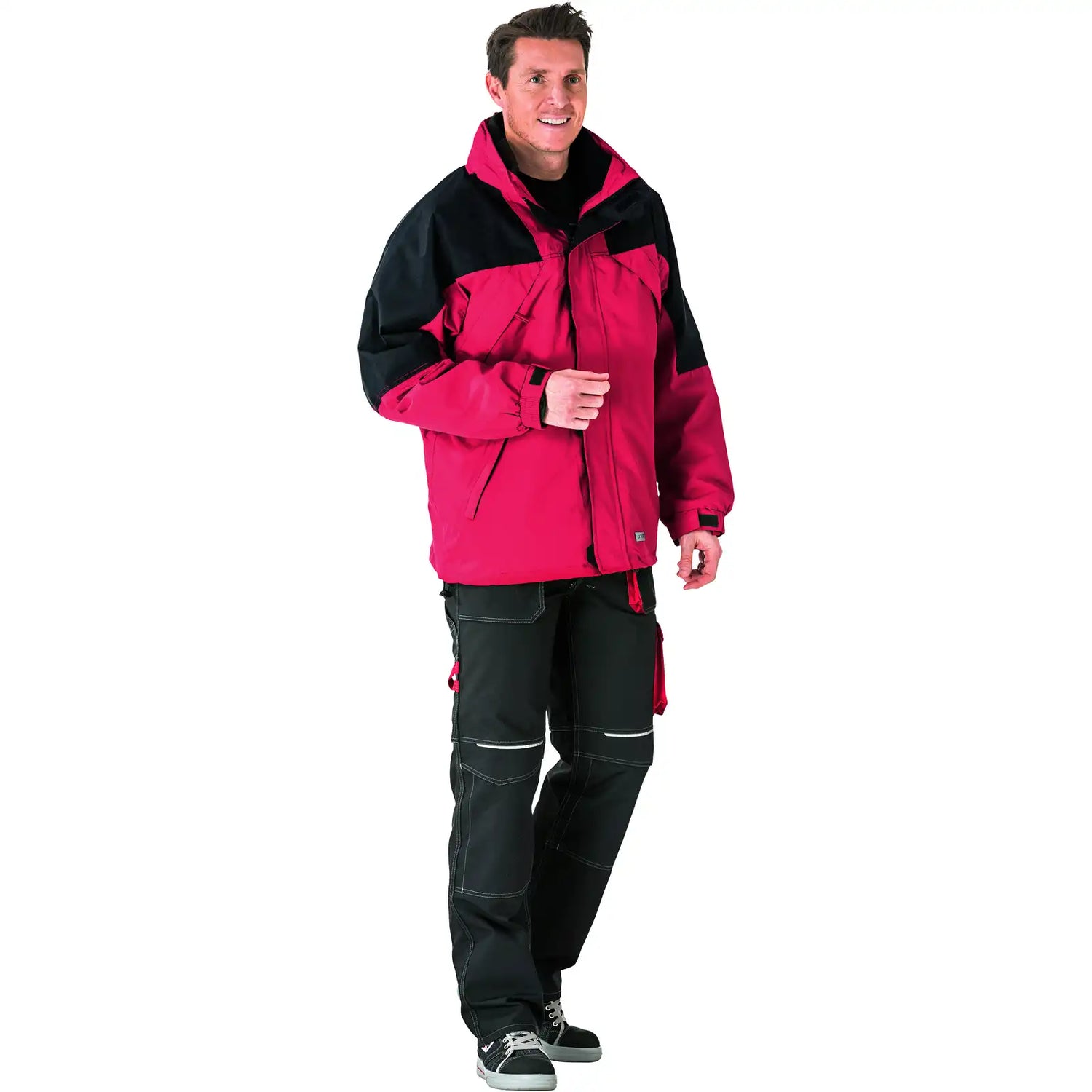 Planam Outdoor Redwood Jacke rot/schwarz S rot/schwarz - Produktbild mit Model