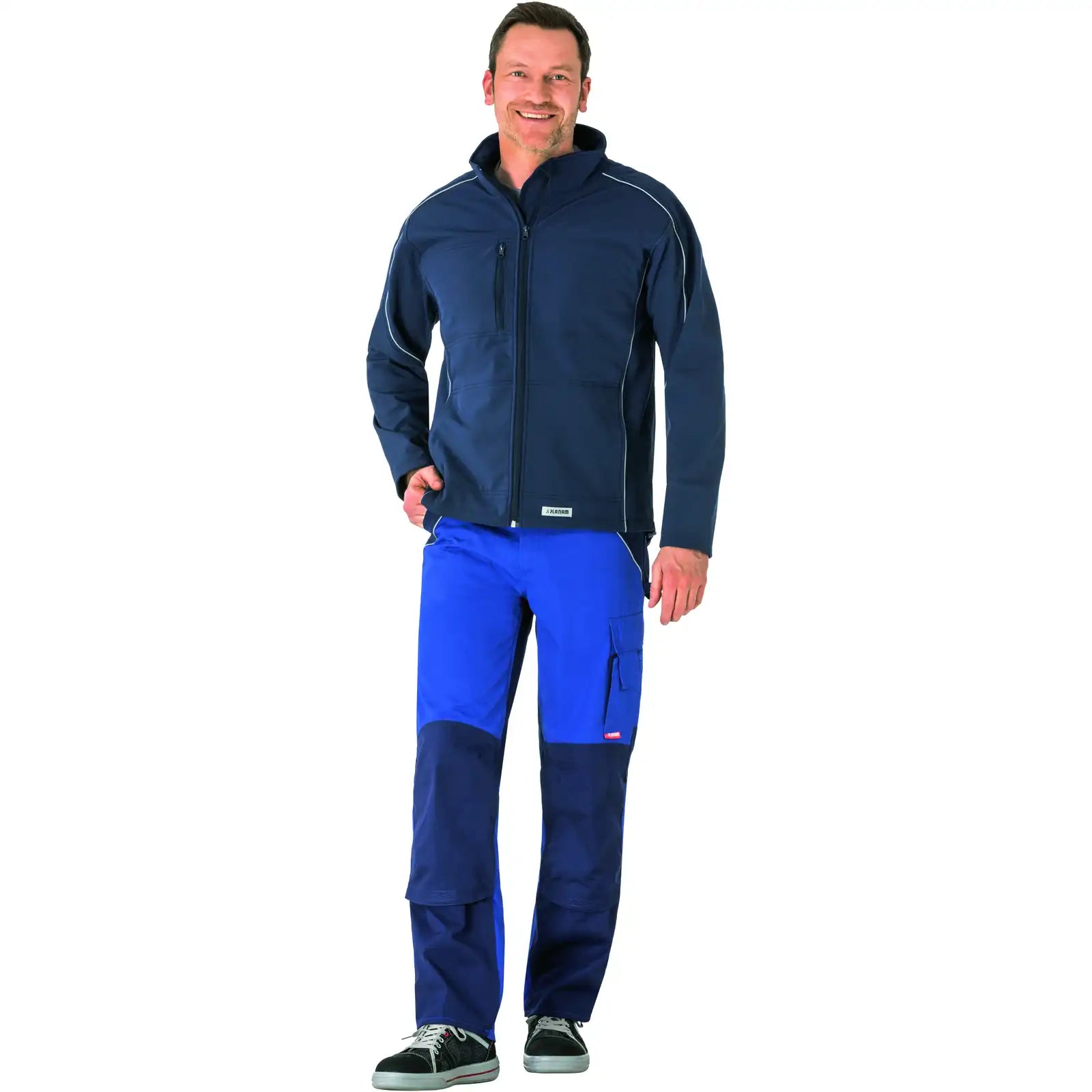 Planam Outdoor Twilight Softshelljacke marine 4XL marine - Produktbild mit Model