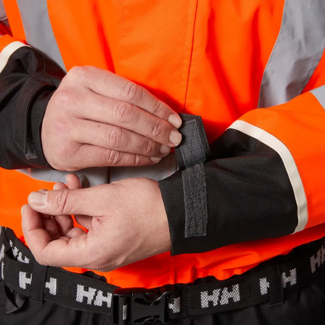 Helly Hansen Work Wear - 71555_269_feature5 - Onbody-W25-Winter 2025-FW25-Hivis-UC-ME