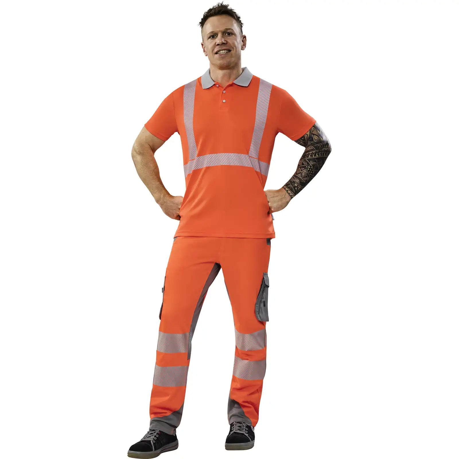 Planam Norit Warnschutz Poloshirt kurzarm orange/zink XS orange/zink - Produktbild mit Model