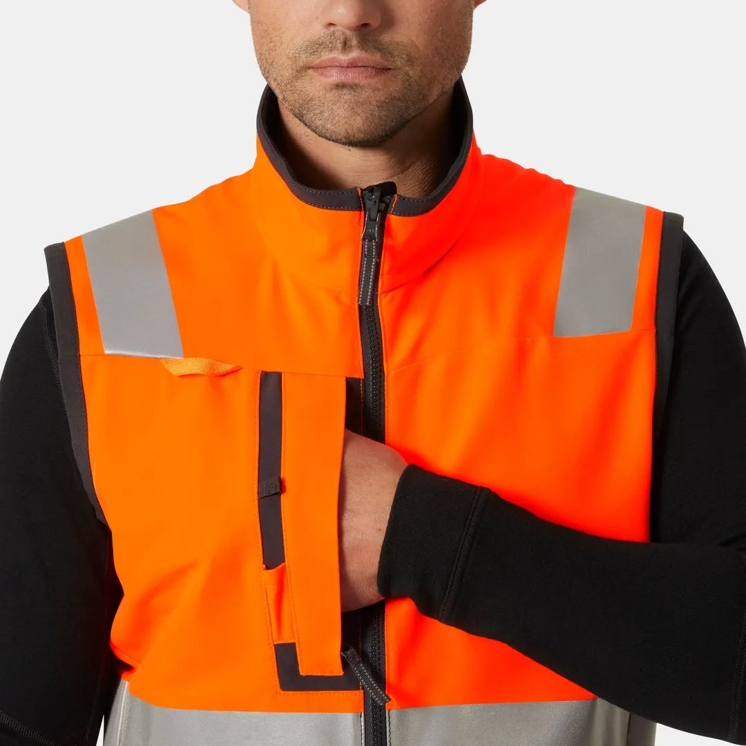 Helly Hansen Work Wear - 74030_269_feature3 - Onbody-S25-Summer 2025-Hivis-Alna