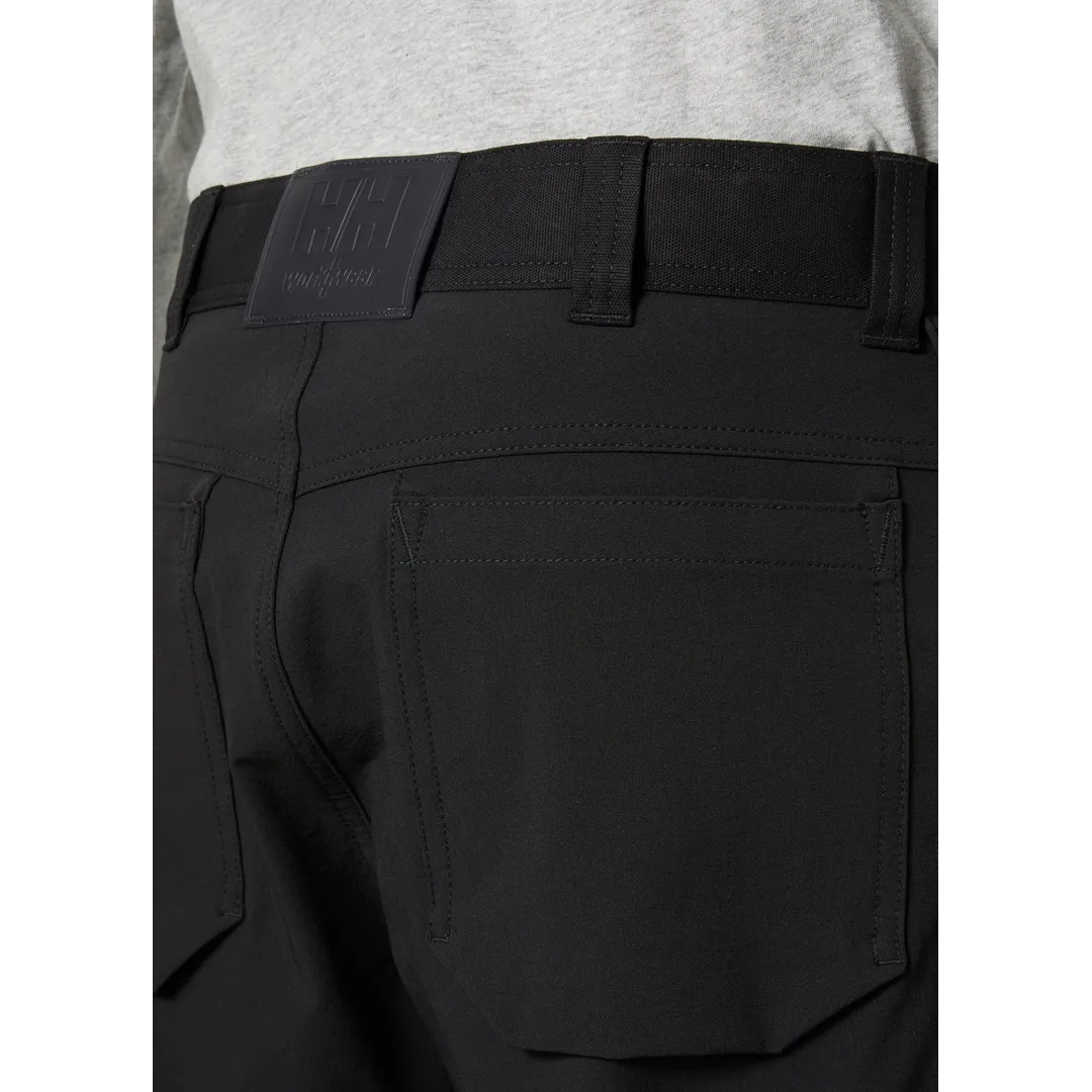 Helly Hansen Work Wear - 77506_990_feature1 - Onbody-Tradesmen-S24-Summer 2024