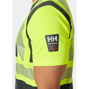 Helly Hansen Work Wear - 79271_369_feature2 - Onbody-S24-Summer 2024-Hivis