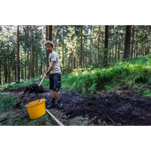 Helly Hansen Work Wear - Oberhof_HH_Matthias_Schwarz_Schneestern-1109 - Summer 2021-Action-Tradesman