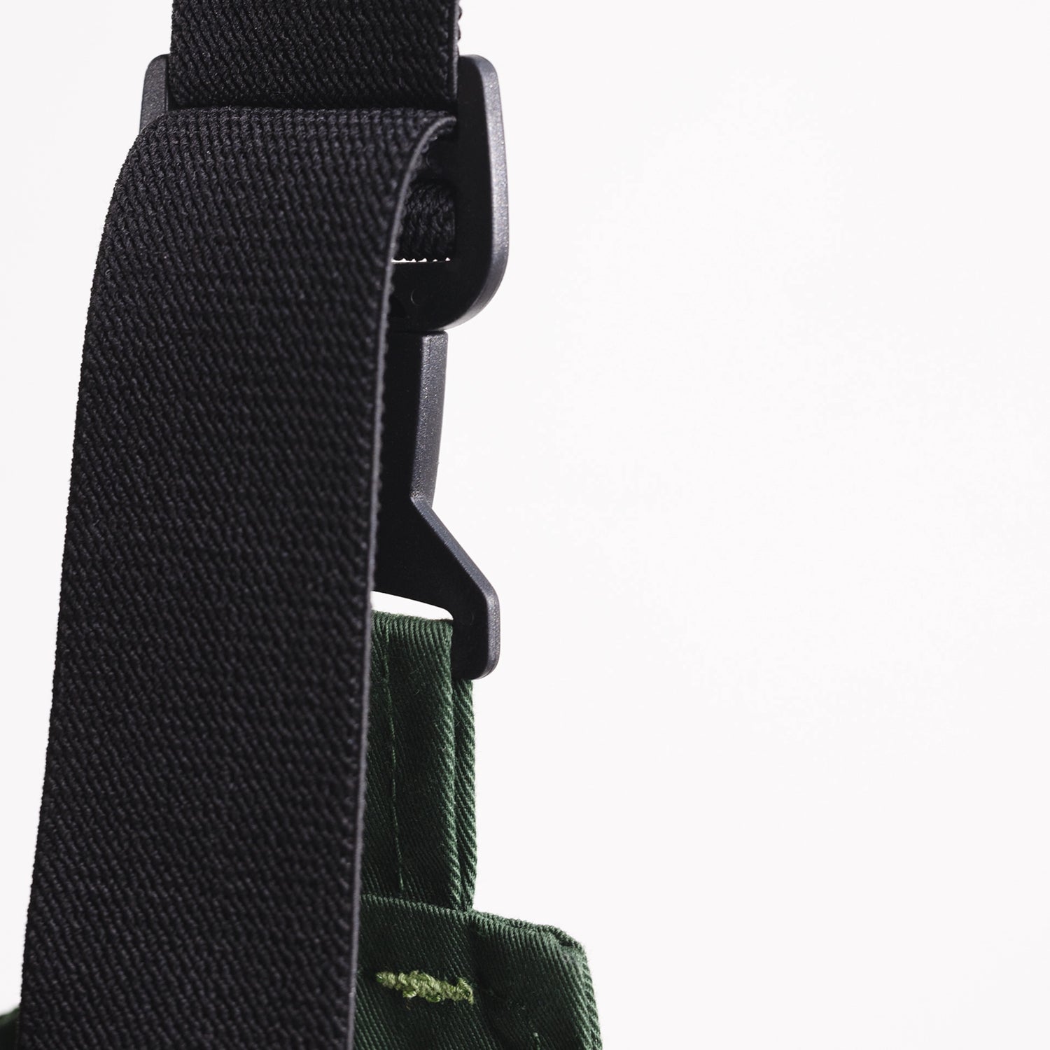 TMG Kult Worker Work dungarees green - KW-420020_Latzhose_gruen_Traeger_1920x1920
