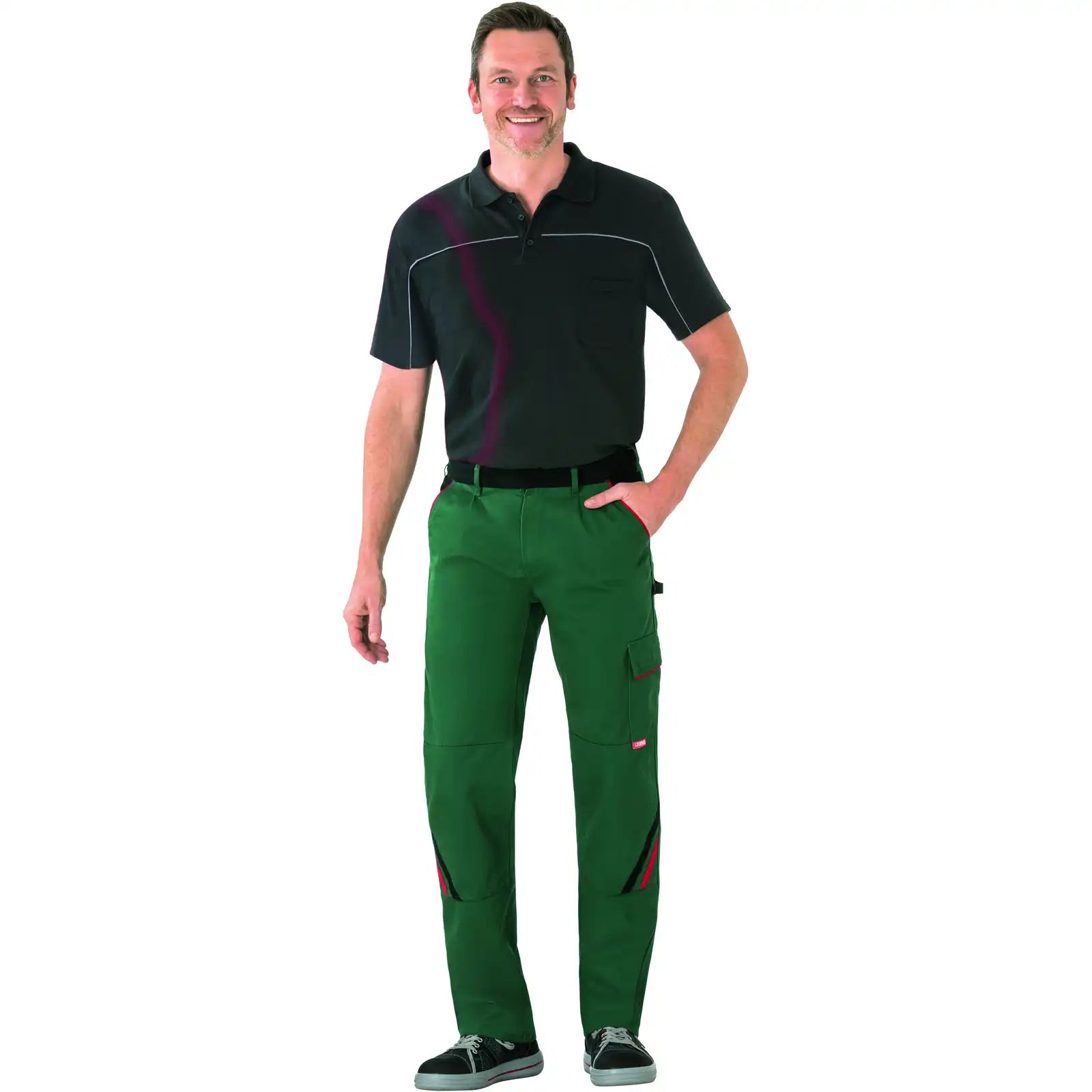 Planam Highline Bundhose grün/schwarz/rot 102 grün/schwarz/rot - Produktbild mit Model